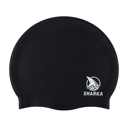 Gorra de natación negra clásica de silicona con logo Sharka, alta durabilidad y protección UV