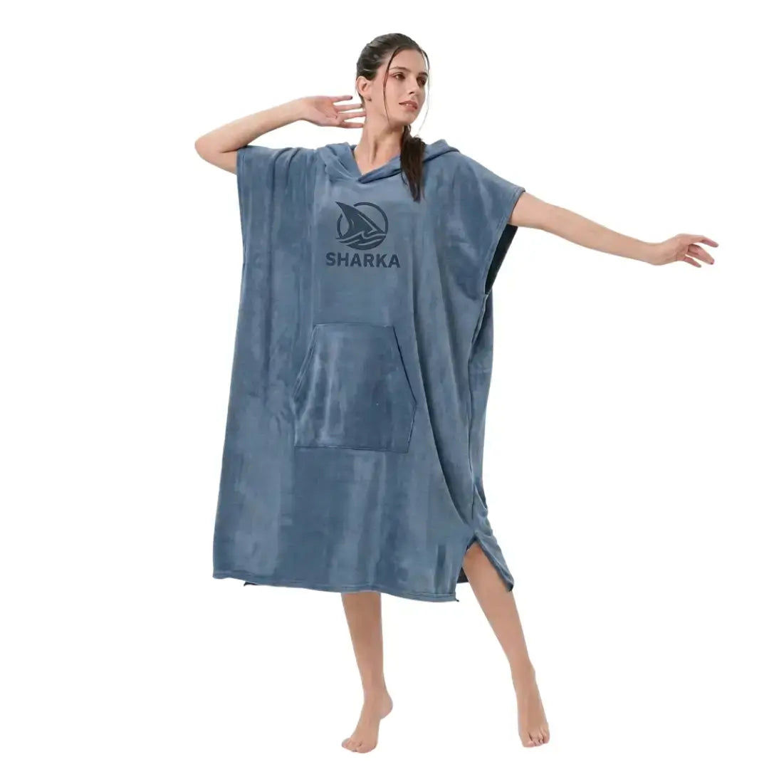 Poncho de natación Sharka azul acero para mujer, microfibra absorbente de alta densidad